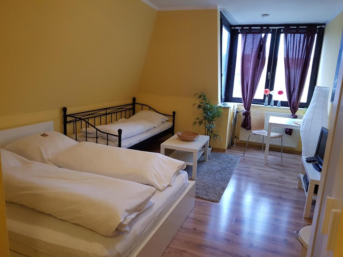 Nauwieser Apartments Saarbrücken Zimmer foto